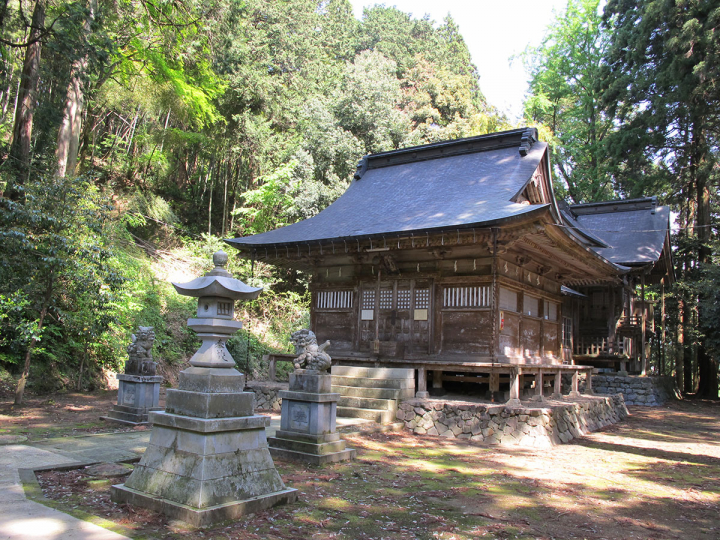 「遺跡を巡る」安波賀春日神社
